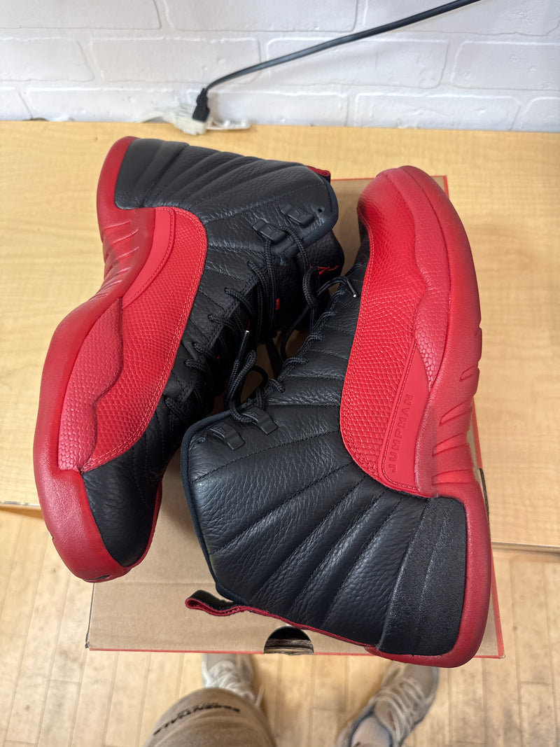 Pre owned jordan 12 Flu game
