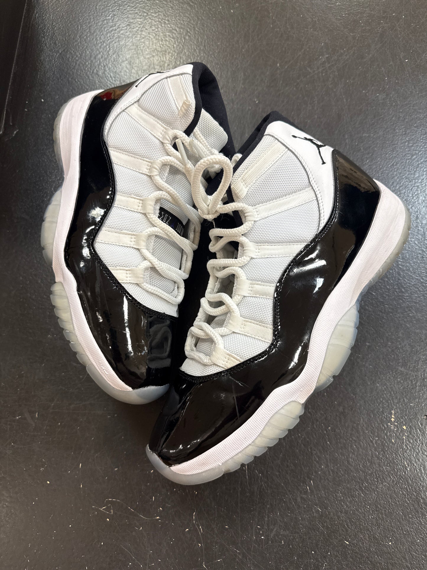 Pre owned Jordan 11 Concord NB