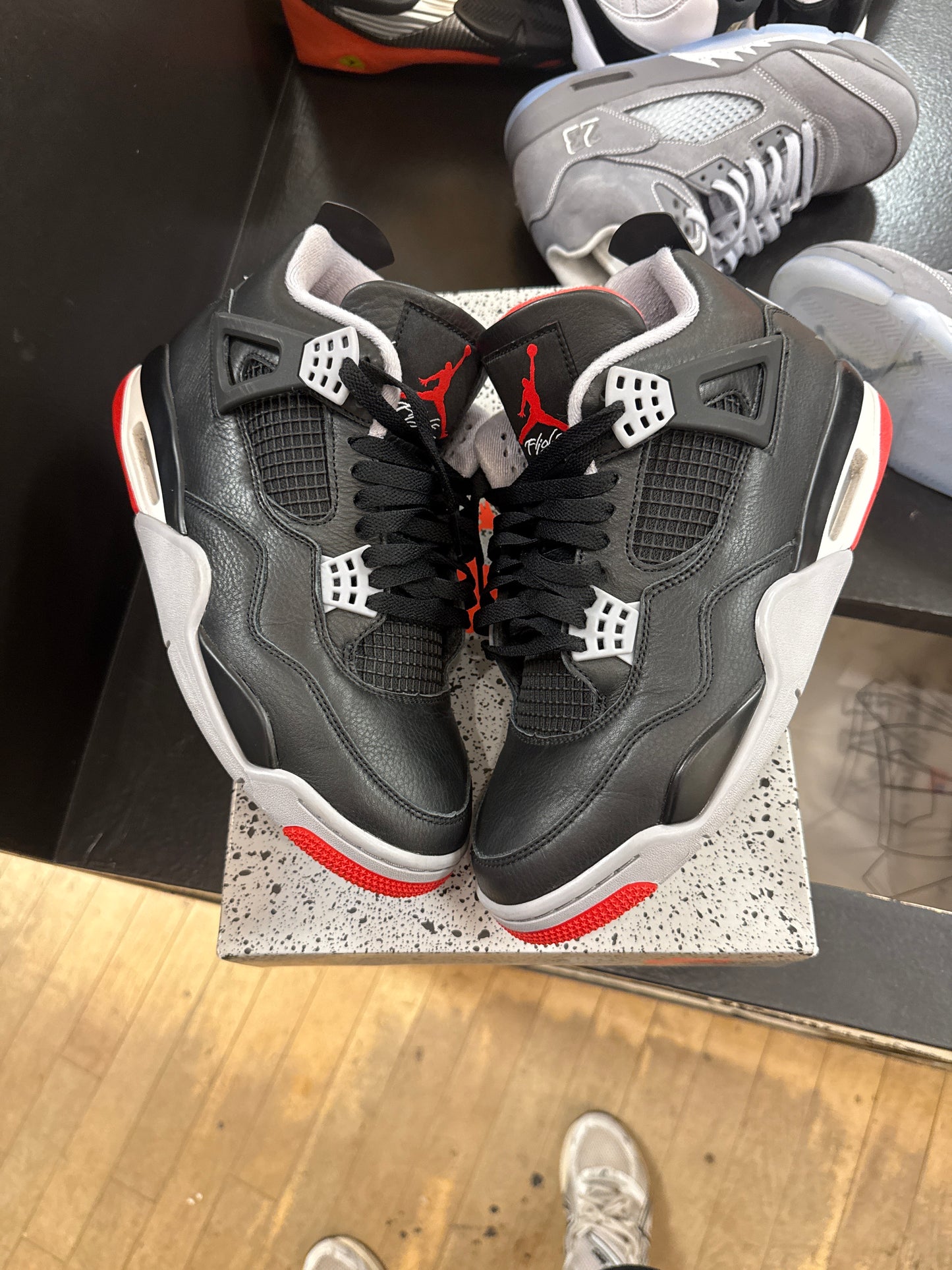Pre owned Jordan 4 Bred