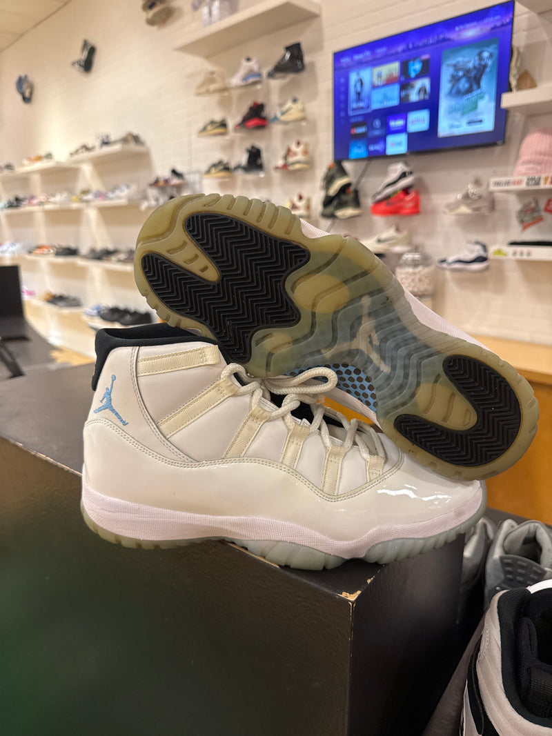 Pre owned Jordan 11 Legend Blue
