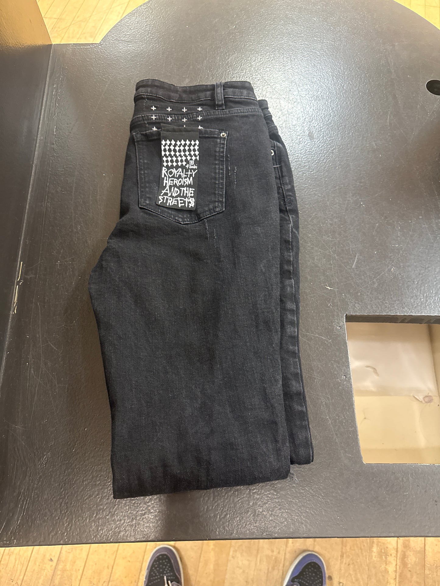 Pre owned Ksubi sz 32