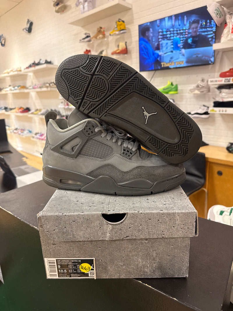 Pre owned Jordan 4 Wet Cement