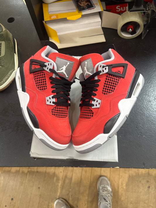 Pre owned Jordan 4 Toro
