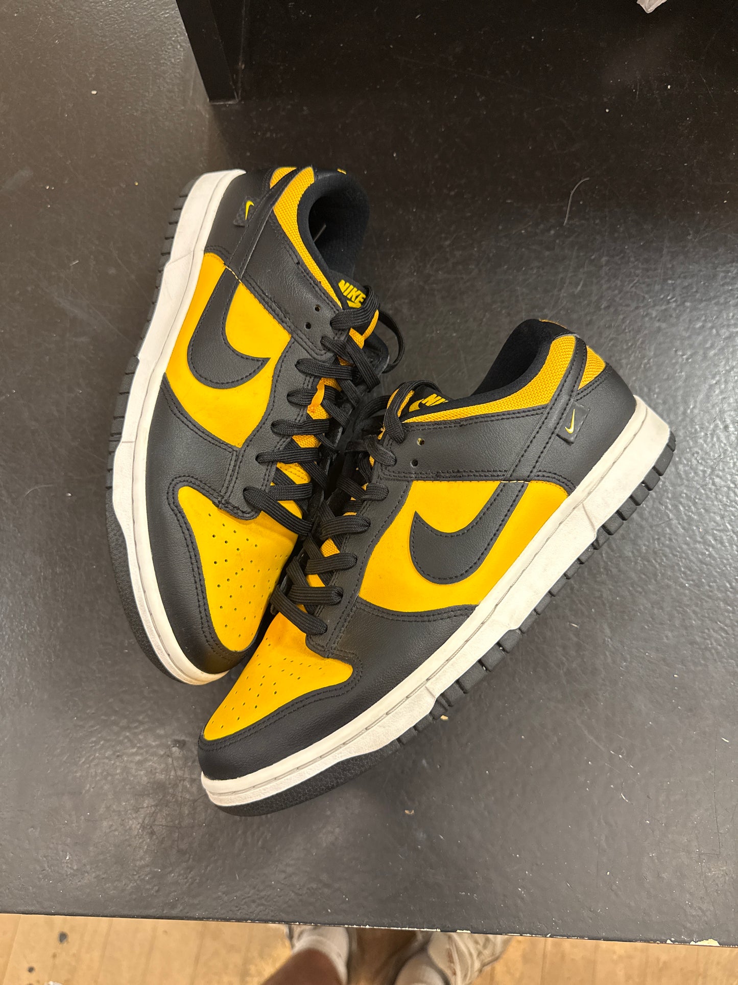 Pre owned Dunk low Golden Rod