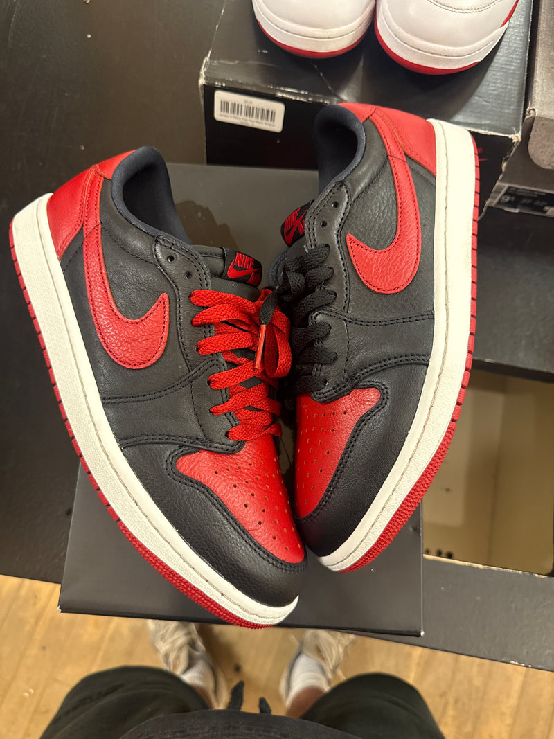 Pre owned Jordan 1 low banned