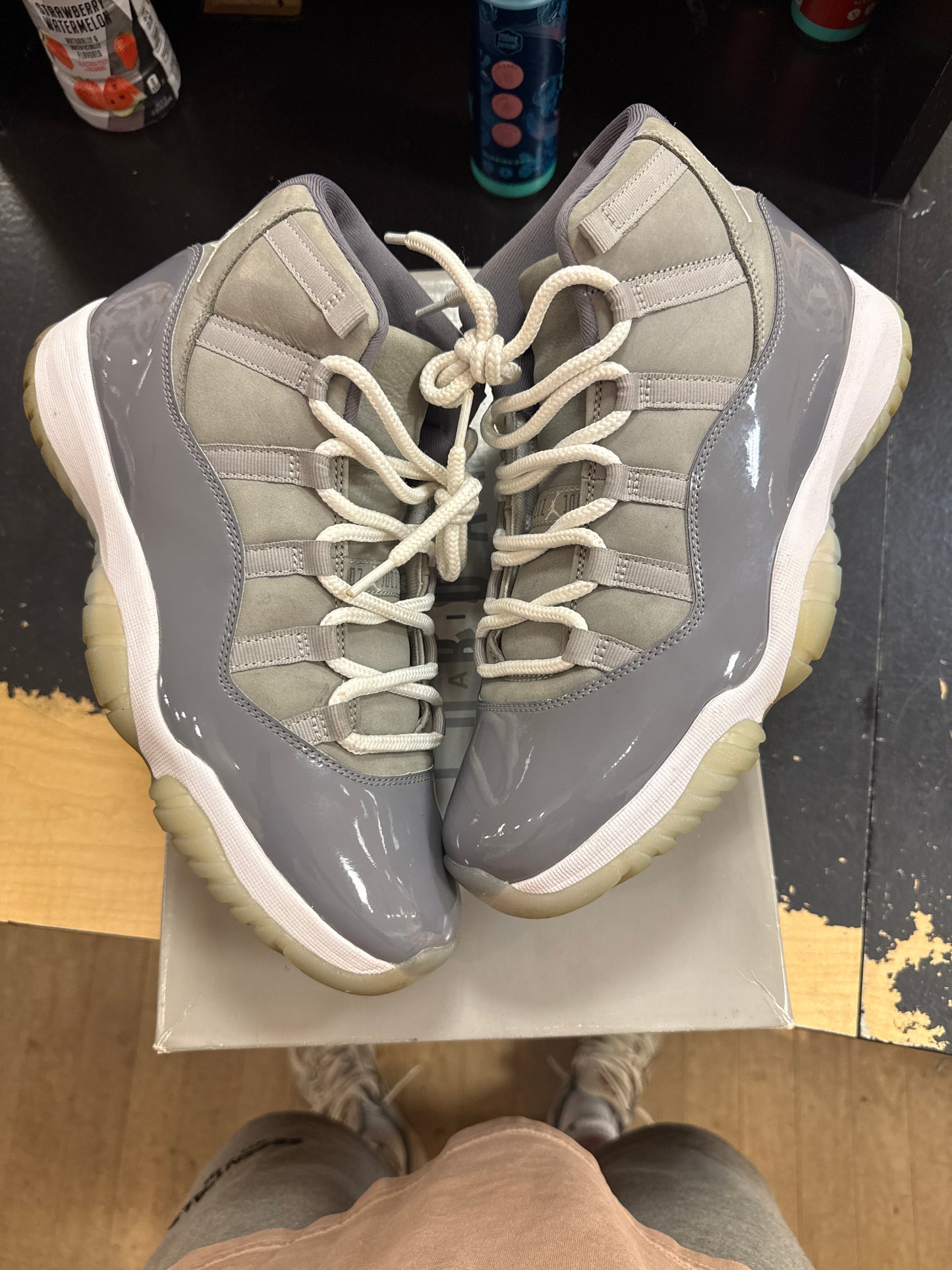 Pre owned Jordan 11 Cool grey