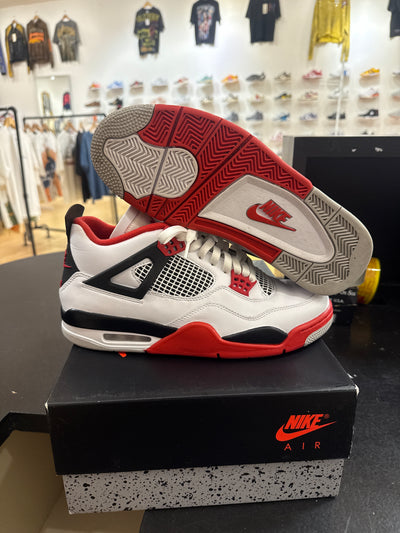 Pre owned Jordan 4 Fire red
