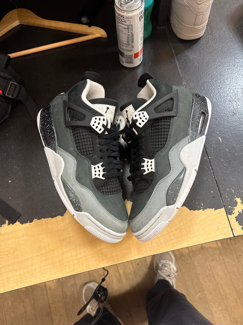 pre owned Jordan 4 Fear NB