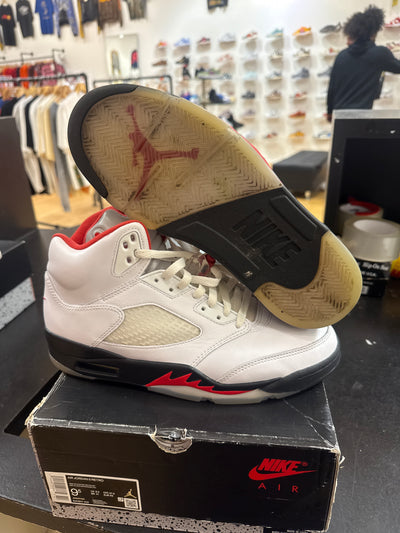 Pre owned Jordan 5 Fire red