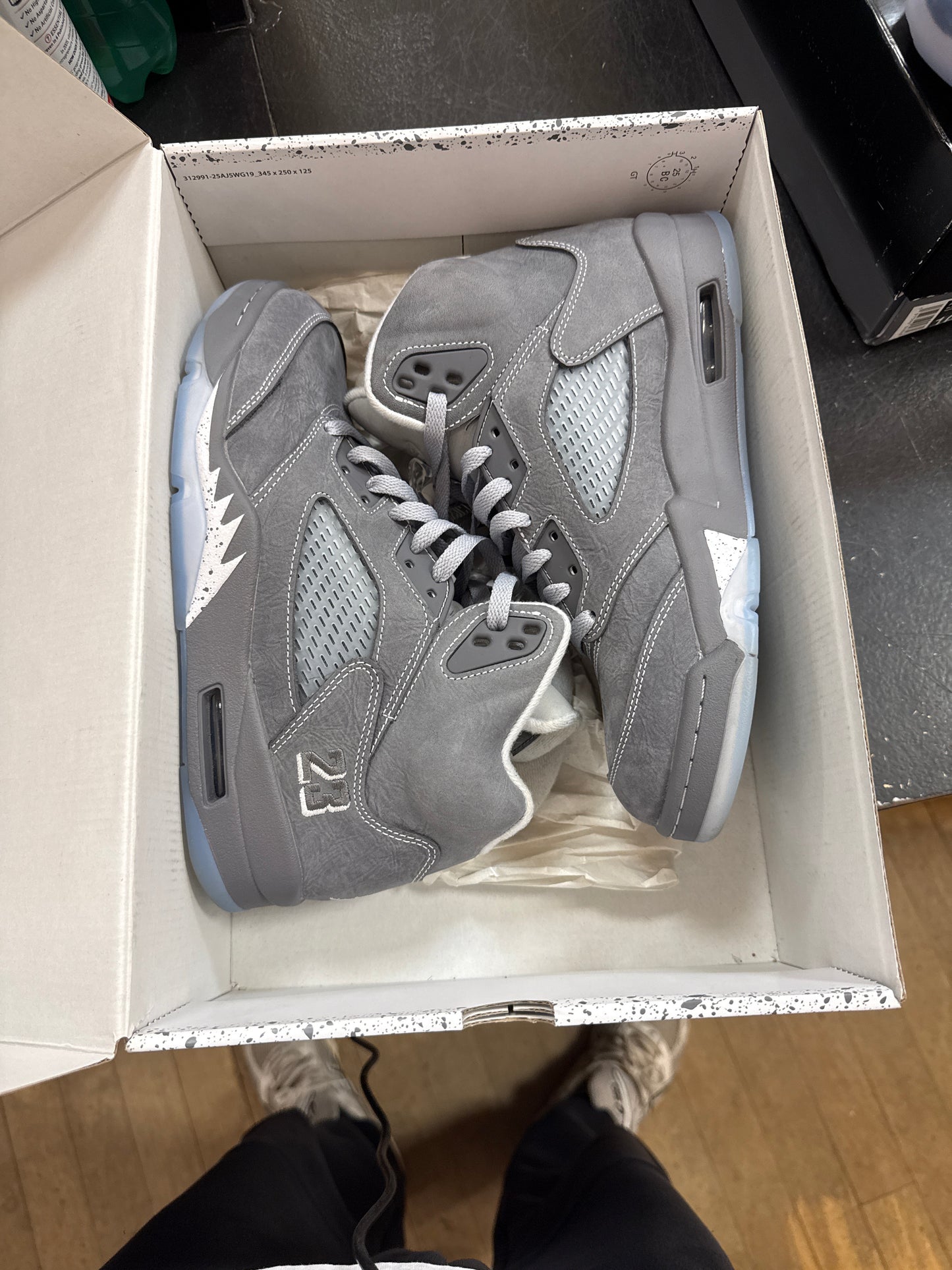 Pre owned Jordan 5 Wolf grey