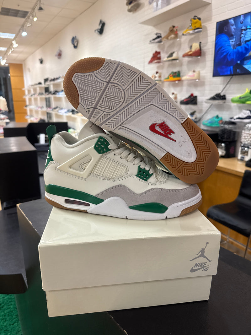 Pre owned Jordan 4 Sb pine green