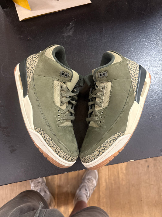 pre owned Jordan 3 Family Affair NB