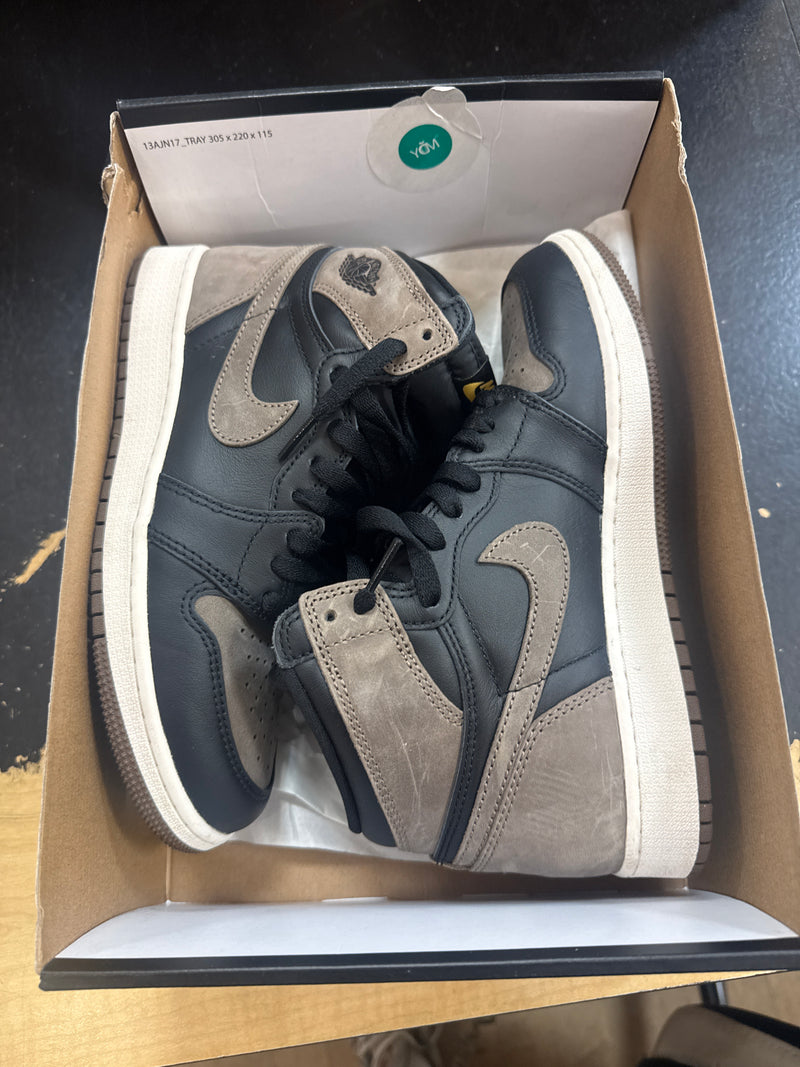 Pre owned Jordan 1 Palomino