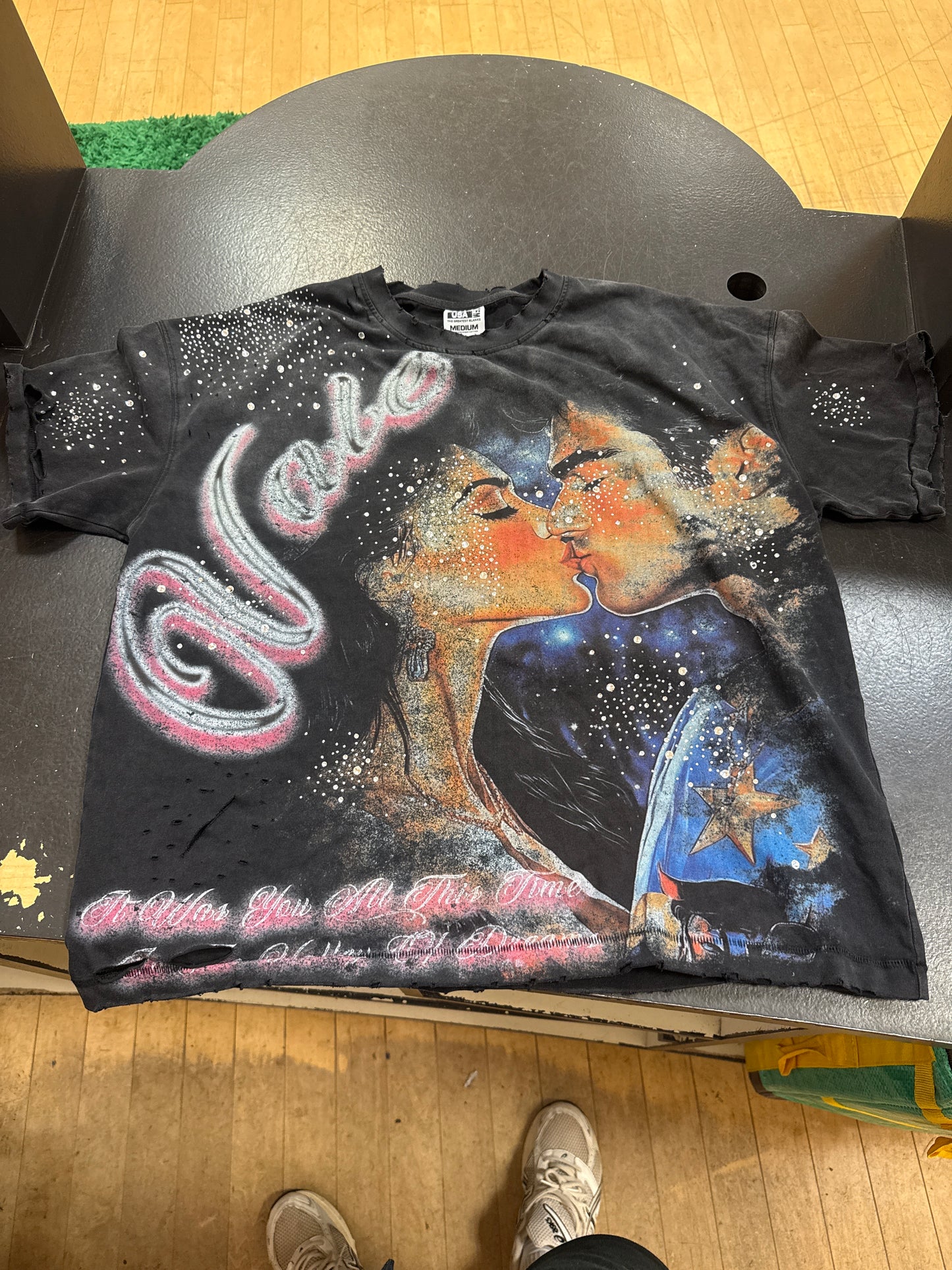 Pre owned Vale Kiss tee