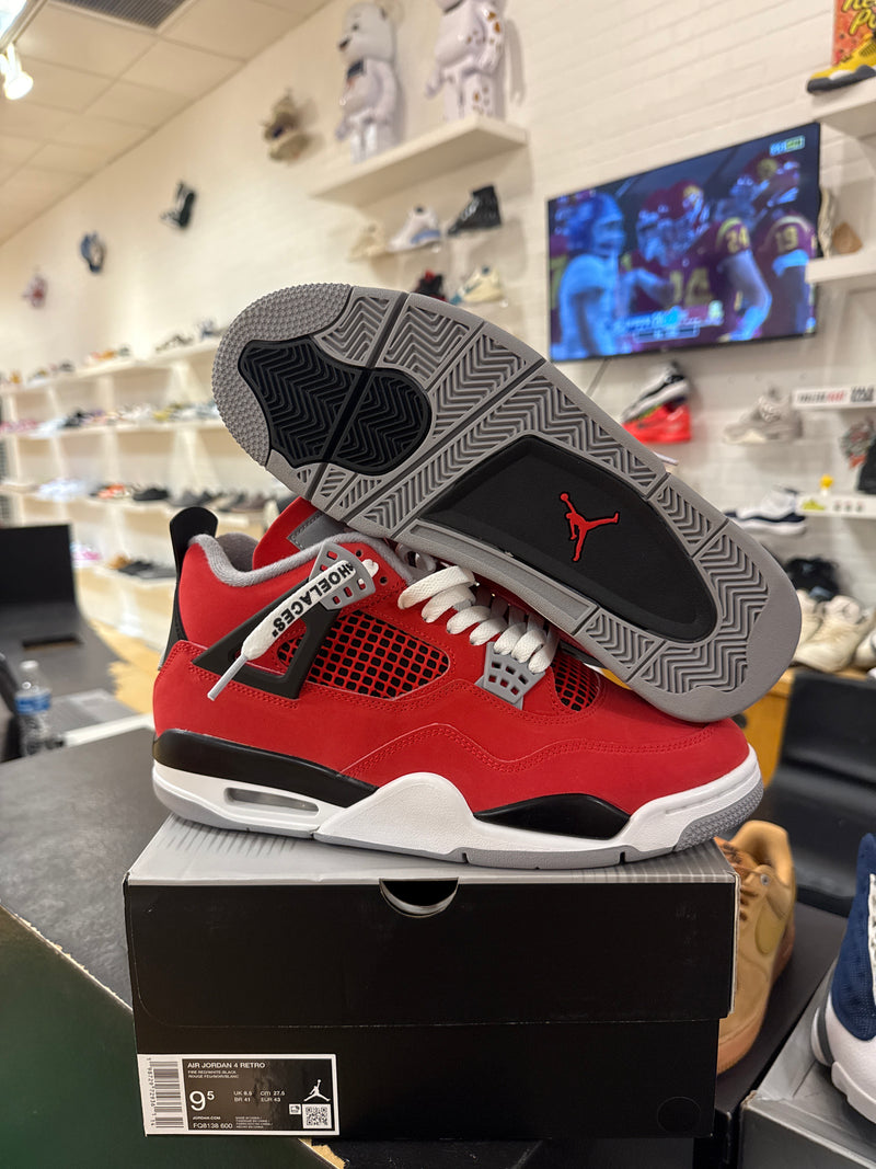 Pre owned Jordan 4 Toro