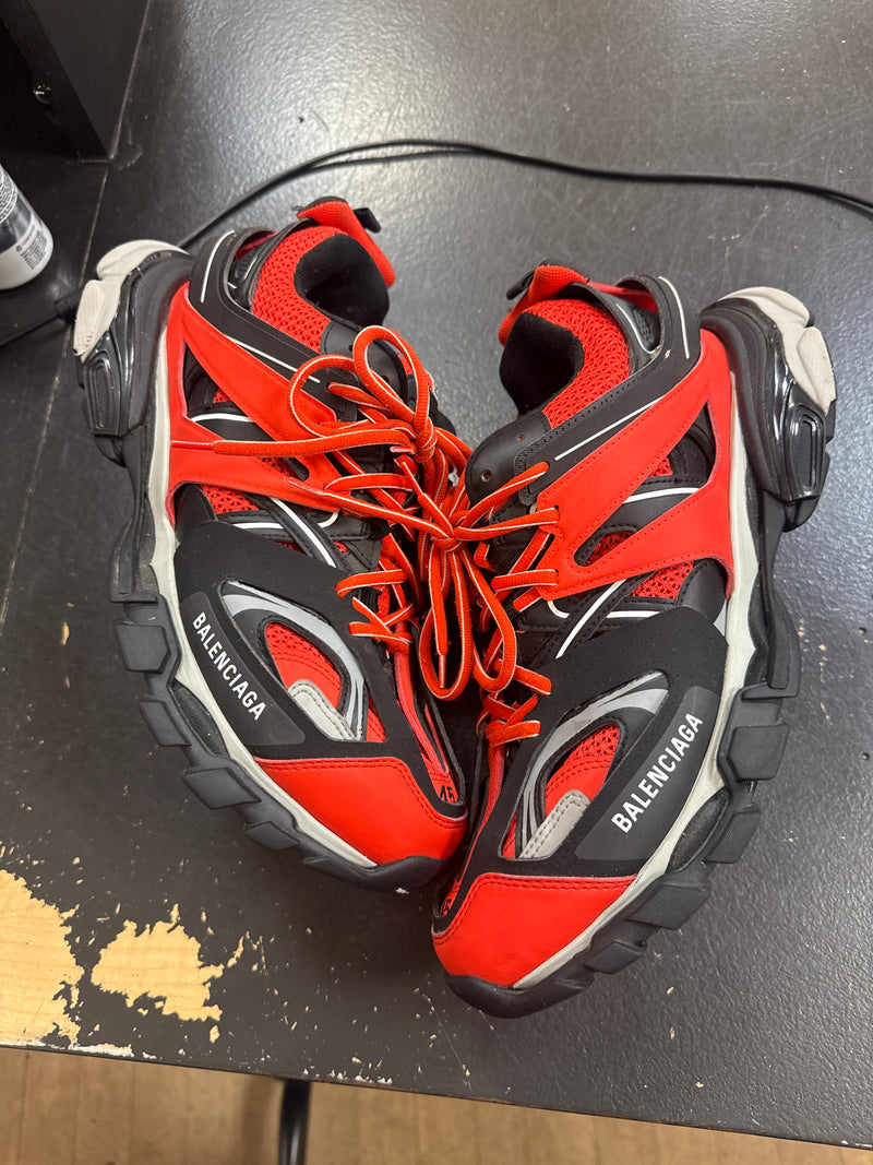 Pre owned Balenciaga Track