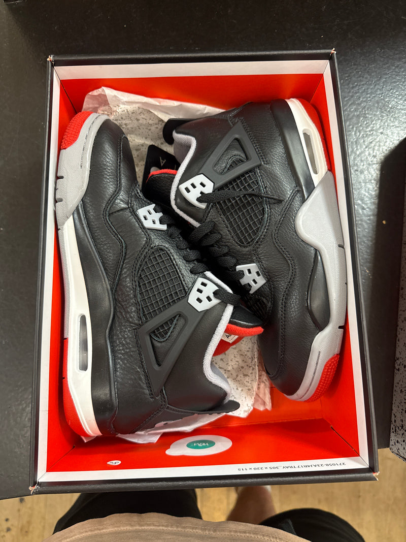 Pre owned Jordan 4 Bred