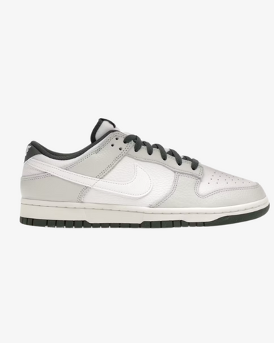 Nike Dunk Low Retro SE Photon Dust Vintage Green