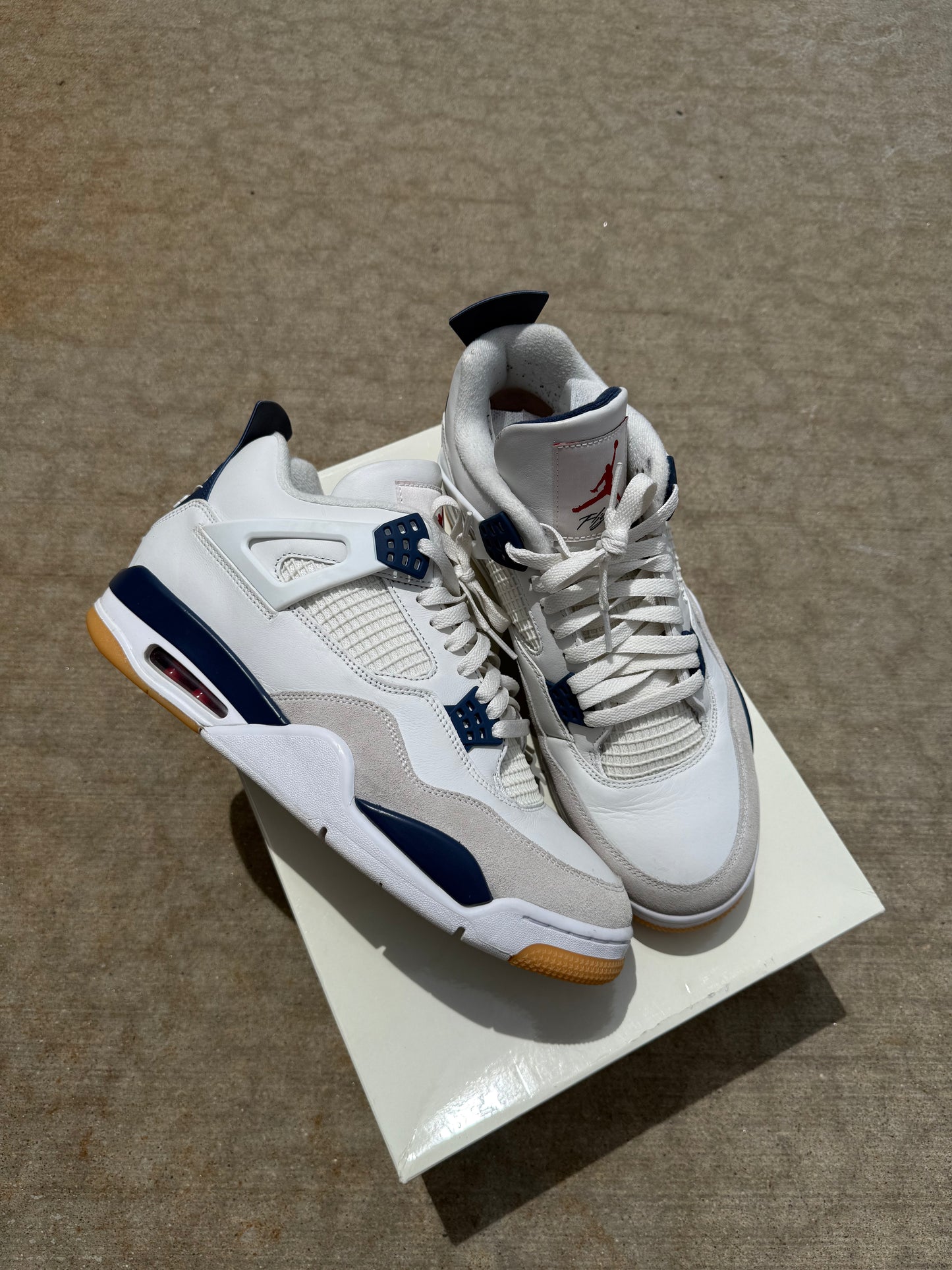 Pre owned Jordan 4 Sb Navy